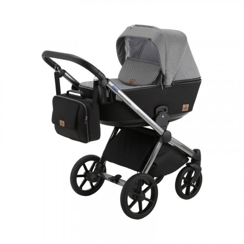 Bebe-mobile Детская коляска Cesaro Special Edition 2 в 1 / цвет Y70, черный, черно белый квадрат с блестками, рама чёрный хром